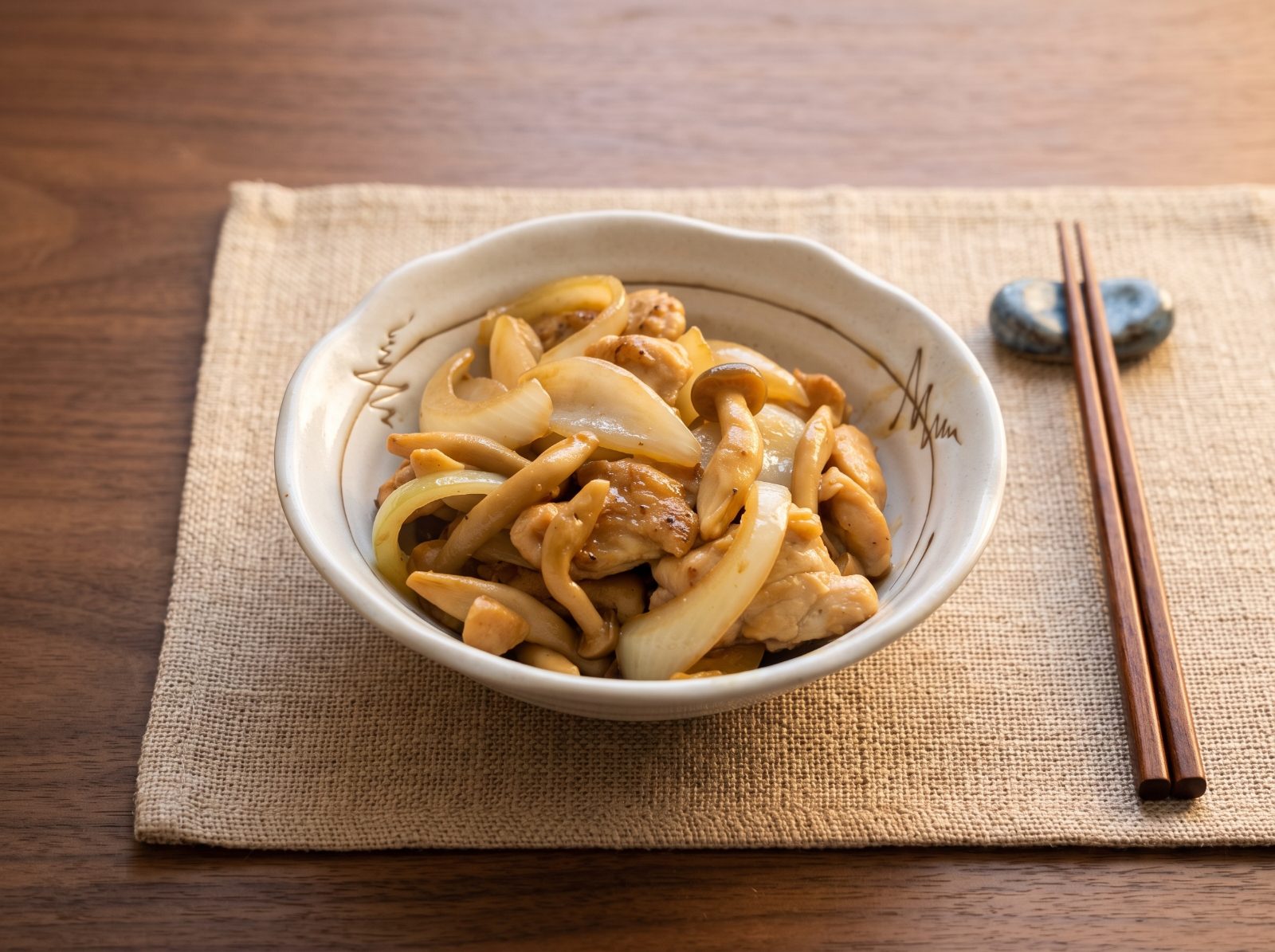 鶏肩肉としめじのバター醤油焼きレシピ